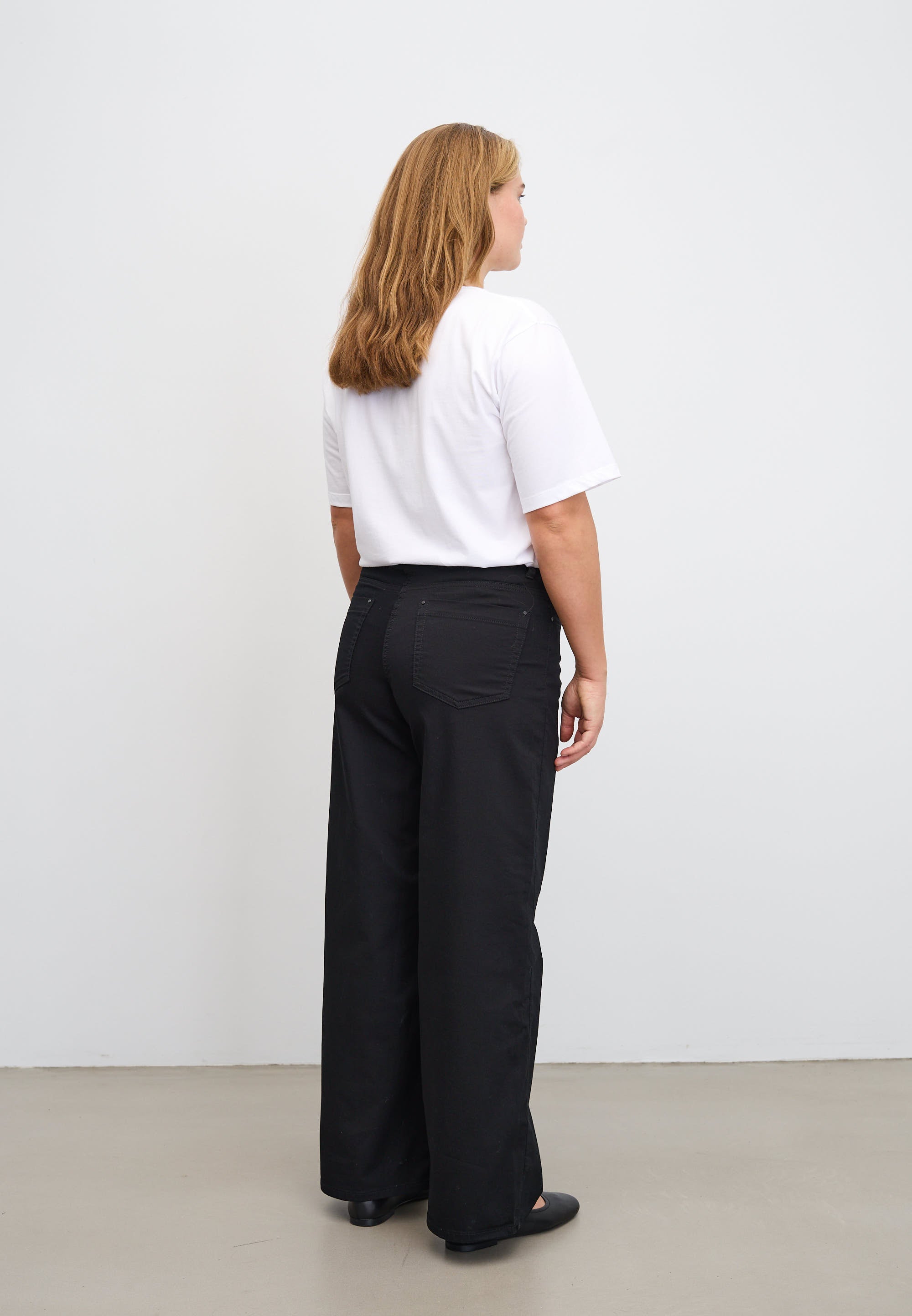LAURIE Carol Loose - Medium Length Trousers LOOSE Schwarz