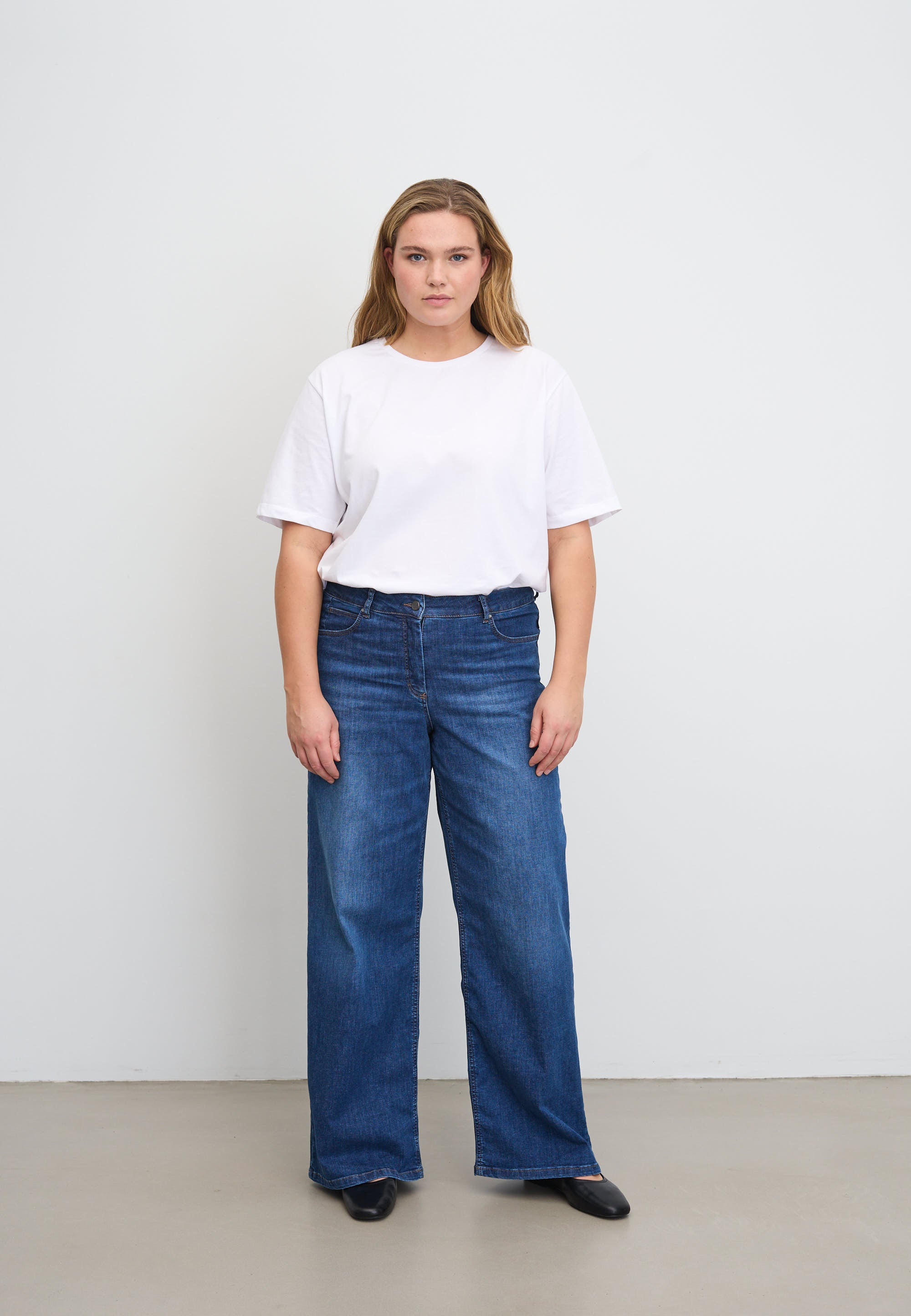 LAURIE Carol Loose - Medium Length Trousers LOOSE 49399 Washed Blue Denim