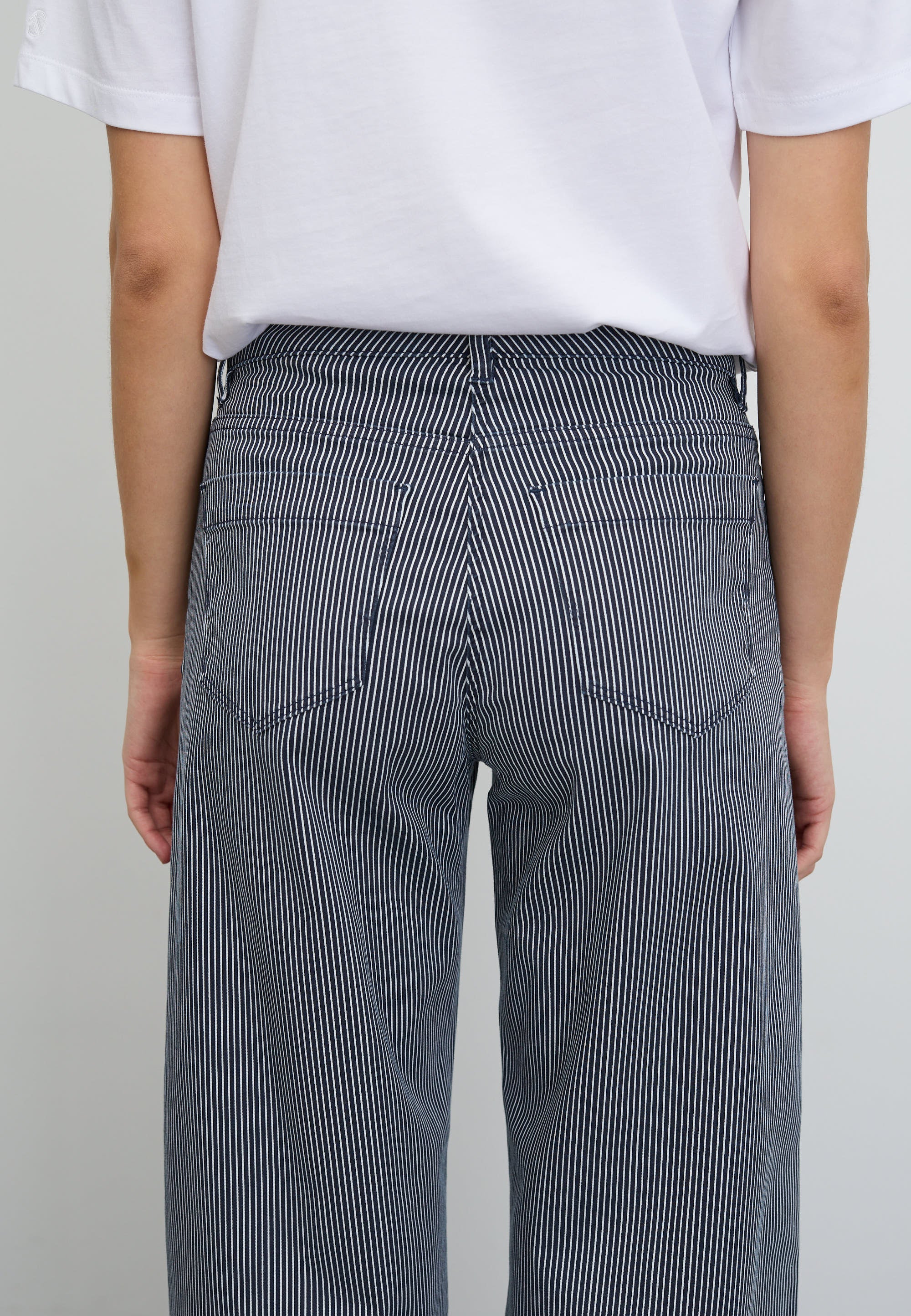 LAURIE  Carol Loose - Medium Length Trousers LOOSE 49397 Blue Stripe