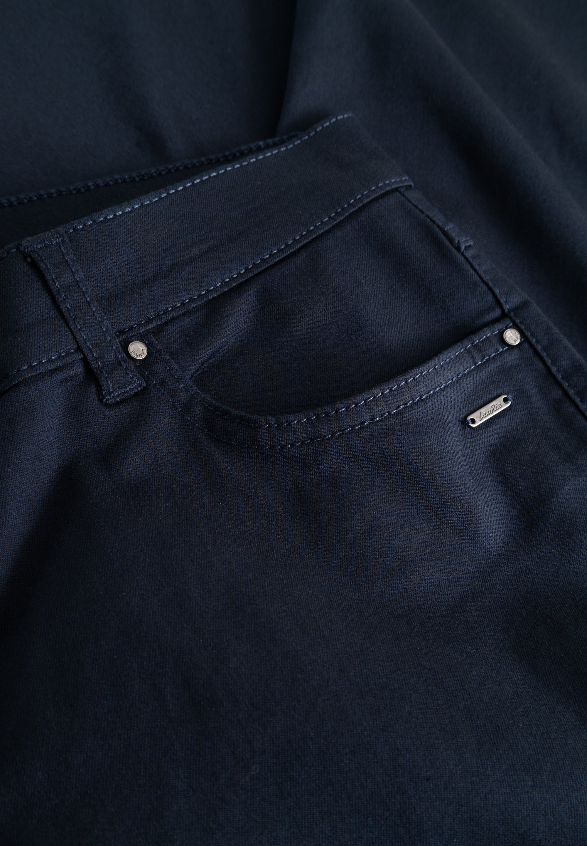 LAURIE Charlotte Capri Regular - Medium Length Regular Marine