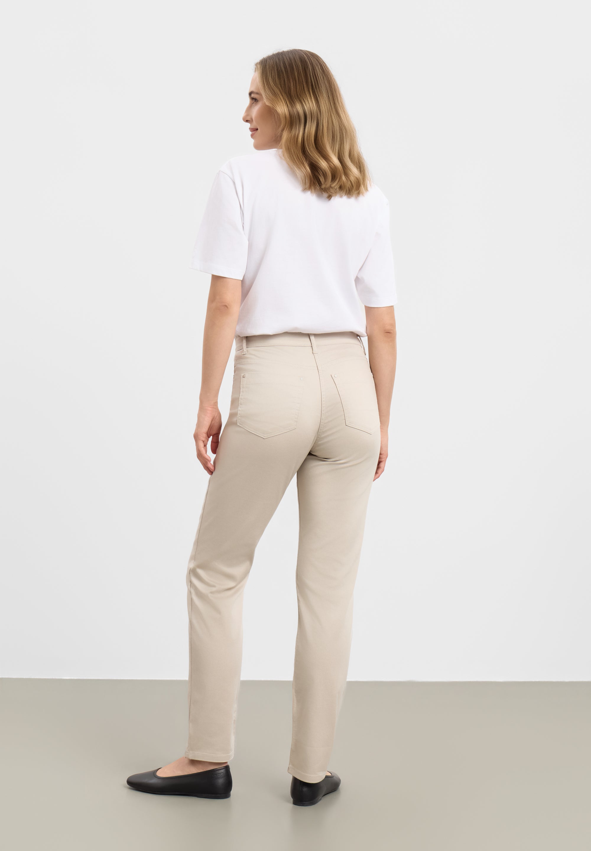 LAURIE Charlotte Regular - Medium Length Regular Grau sand