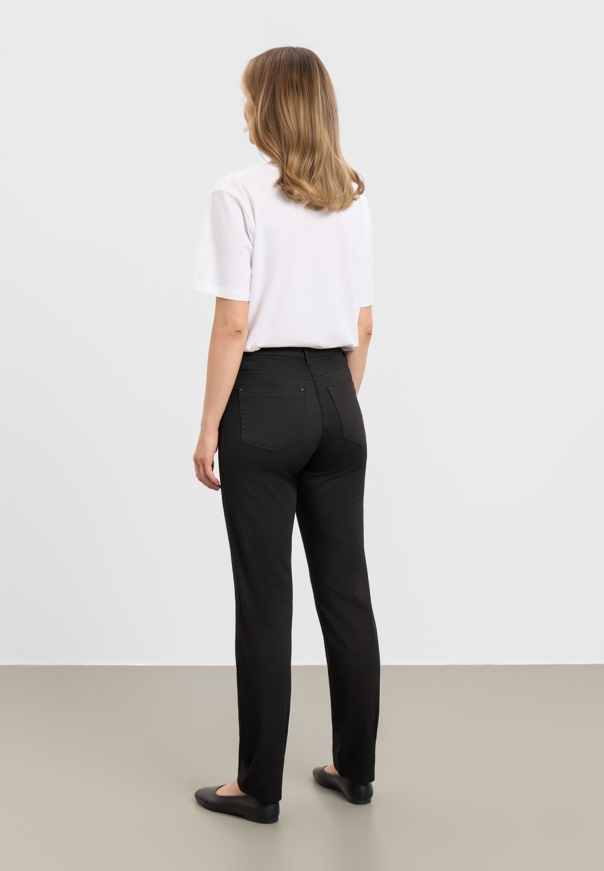 LAURIE Charlotte Regular - Medium Length Regular Schwarz