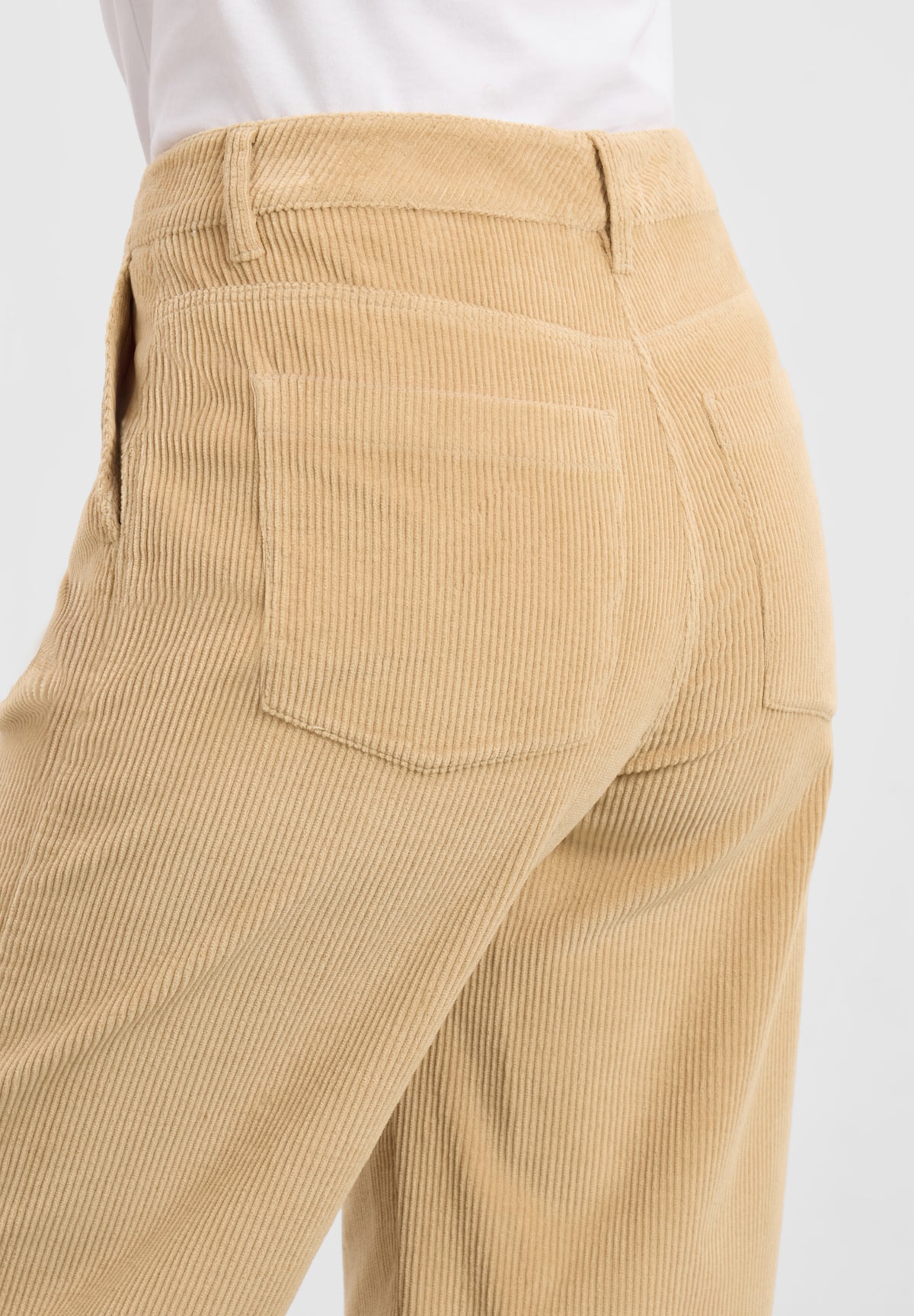 LAURIE Charm Loose Cord - Medium Length Loose 28000 Cafe Latte