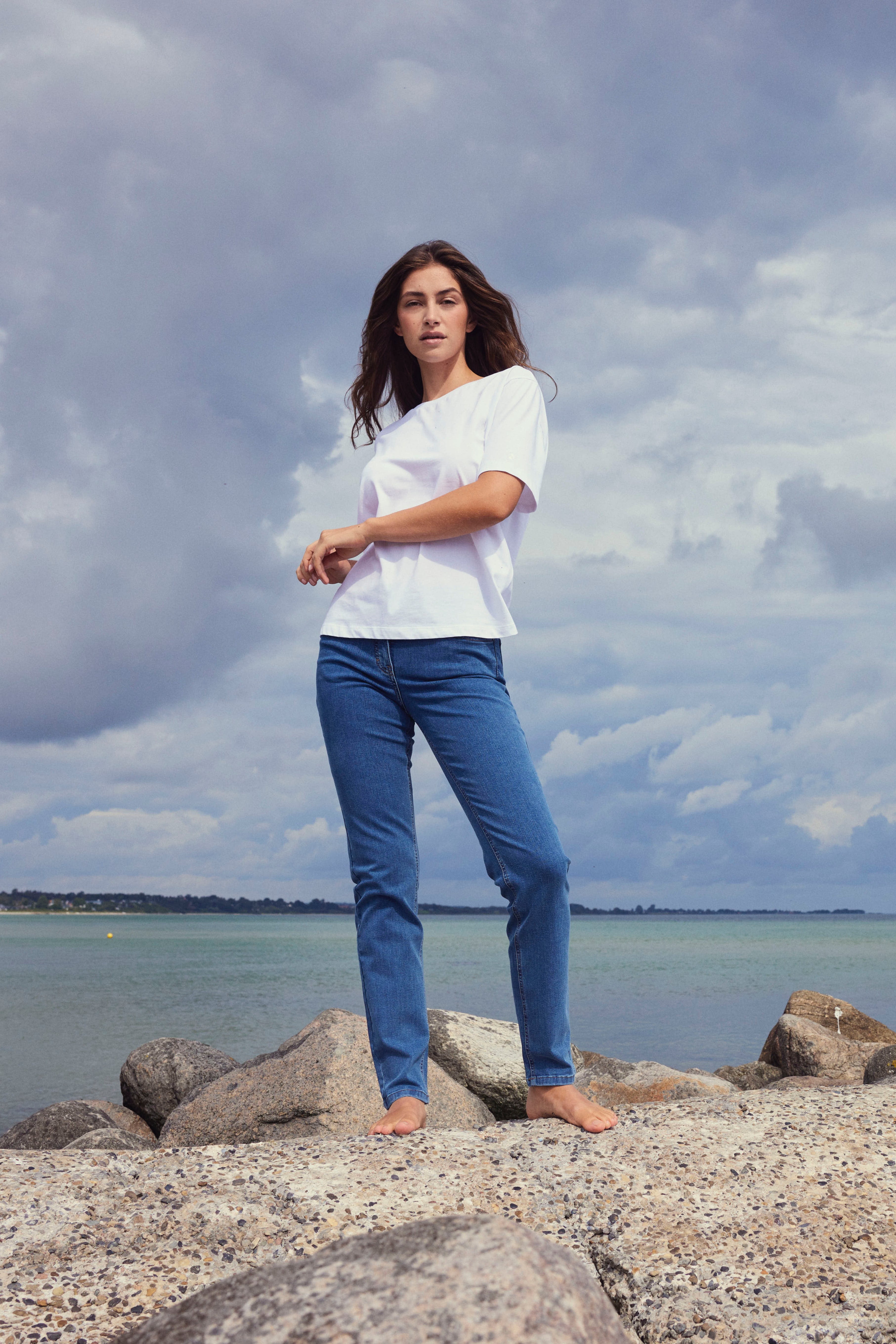 LAURIE  Christie Regular - Medium Length Trousers REGULAR Blau Denim