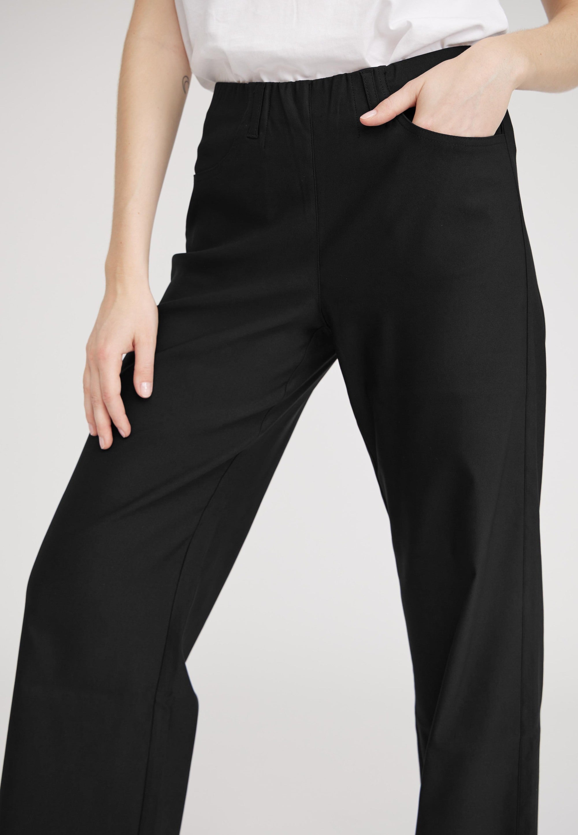LAURIE Donna Loose - Medium Length Trousers LOOSE Schwarz