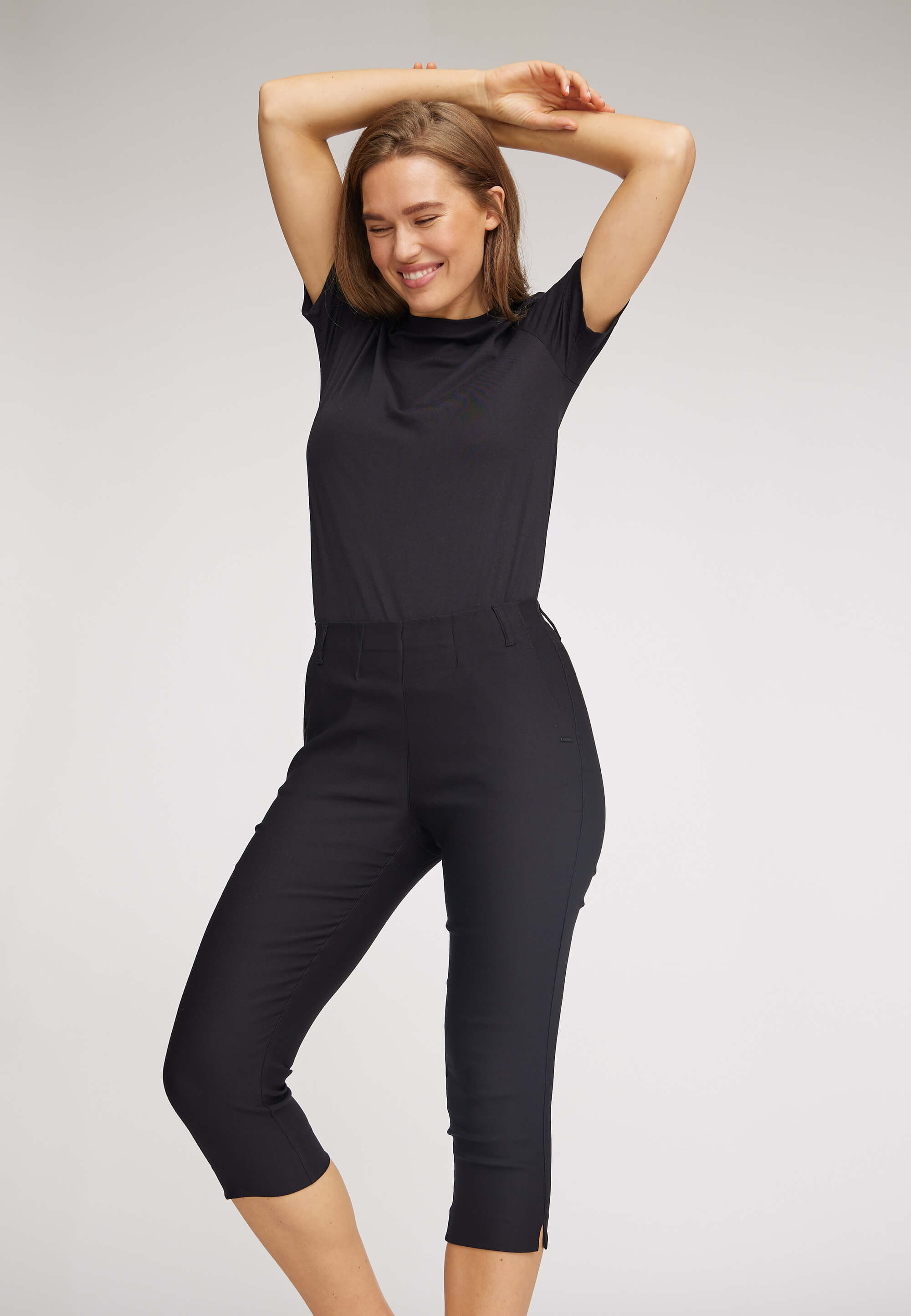 LAURIE Elizabeth Slim Capri Medium Length Slim Schwarz