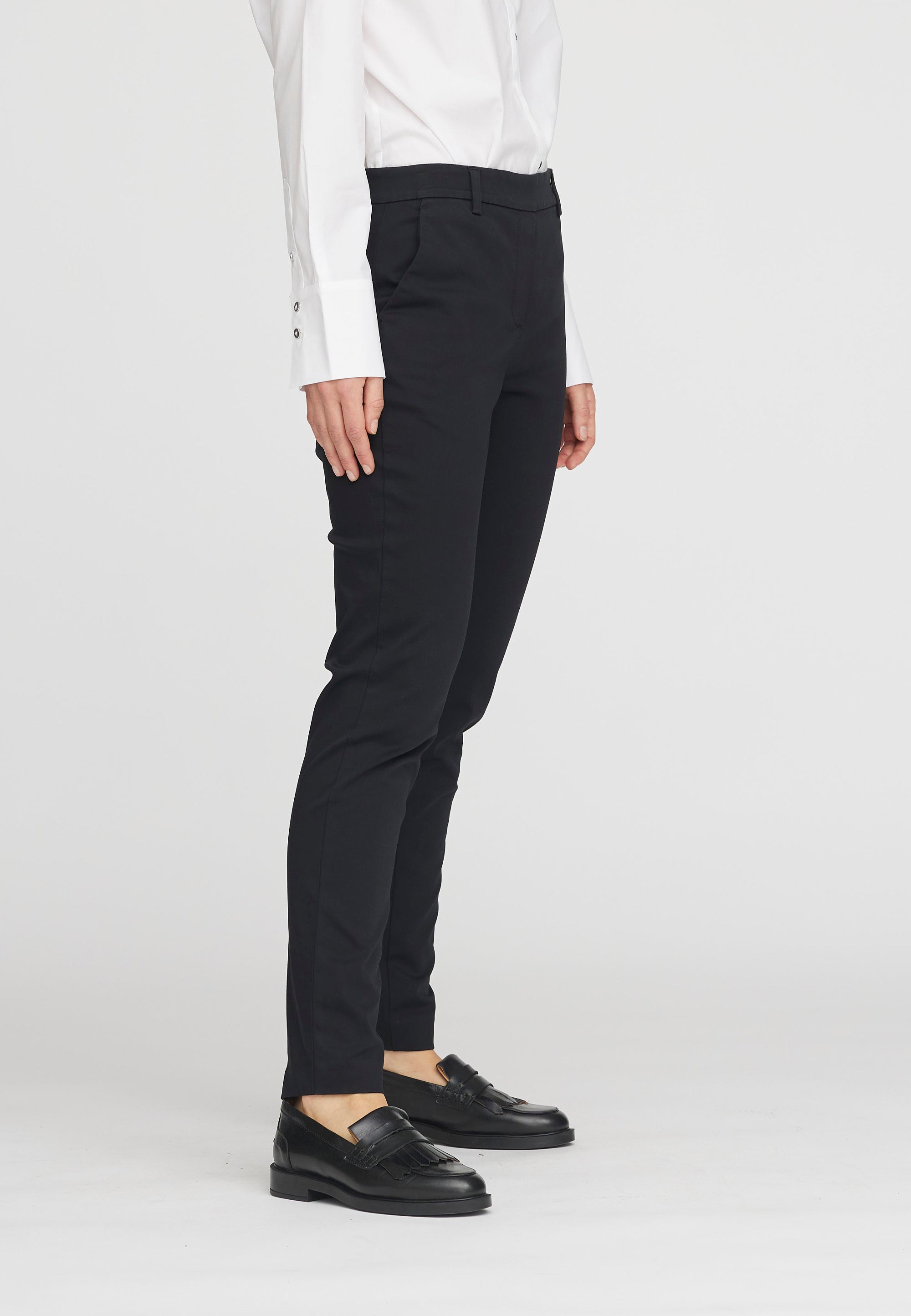 LAURIE  Fanny Slim - Short Length Trousers SLIM Schwarz