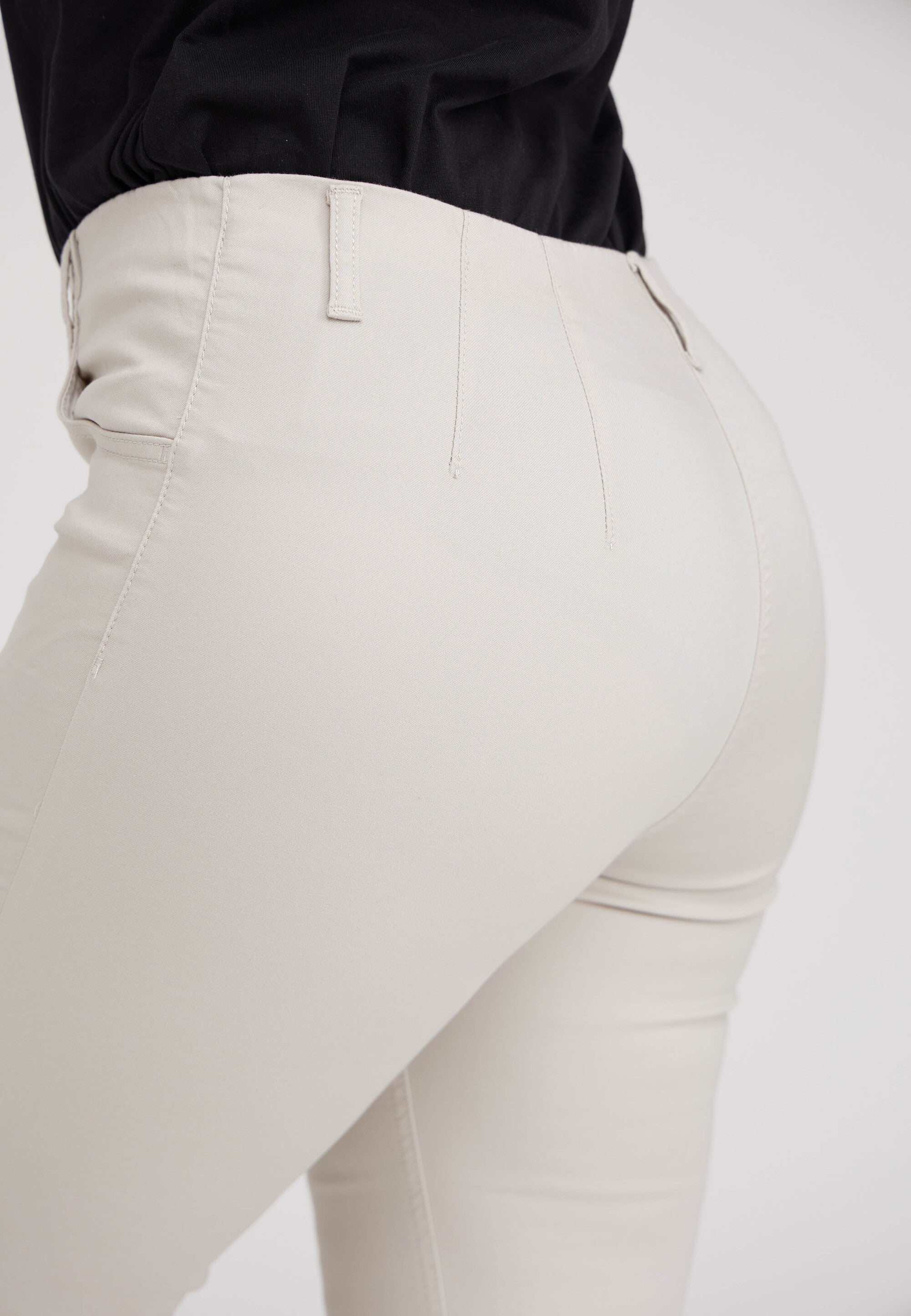 LAURIE Kelly Regular - Medium Length Trousers REGULAR Grau sand
