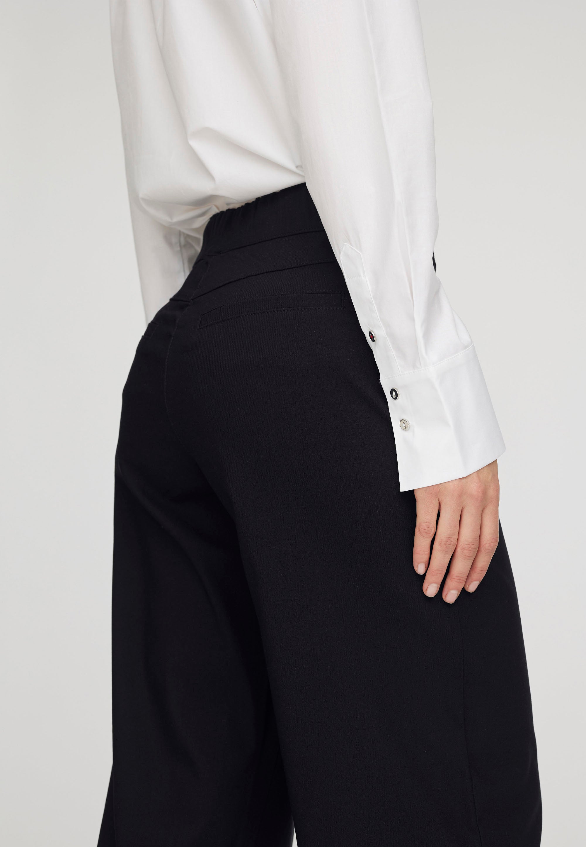 LAURIE Lester Loose Crop Loose Schwarz