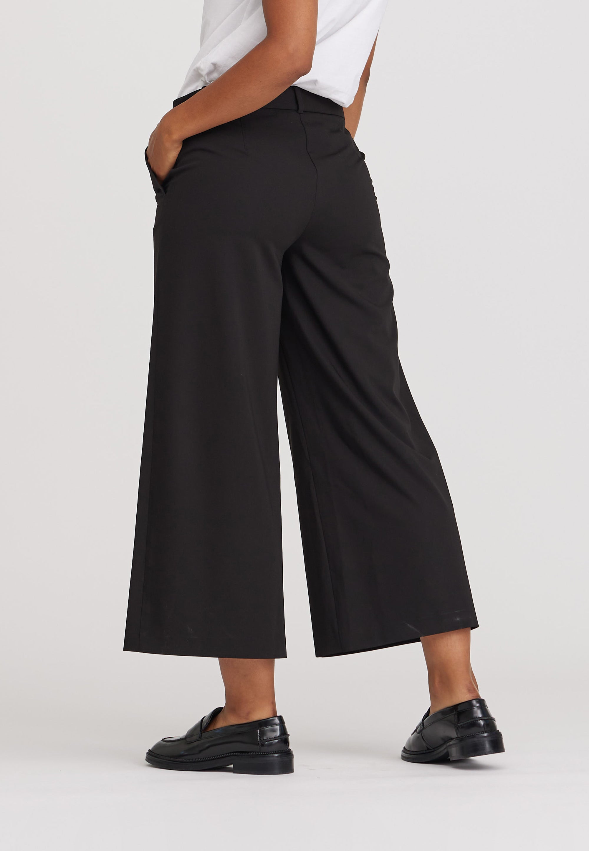 LAURIE Lia Loose Crop Trousers LOOSE Schwarz