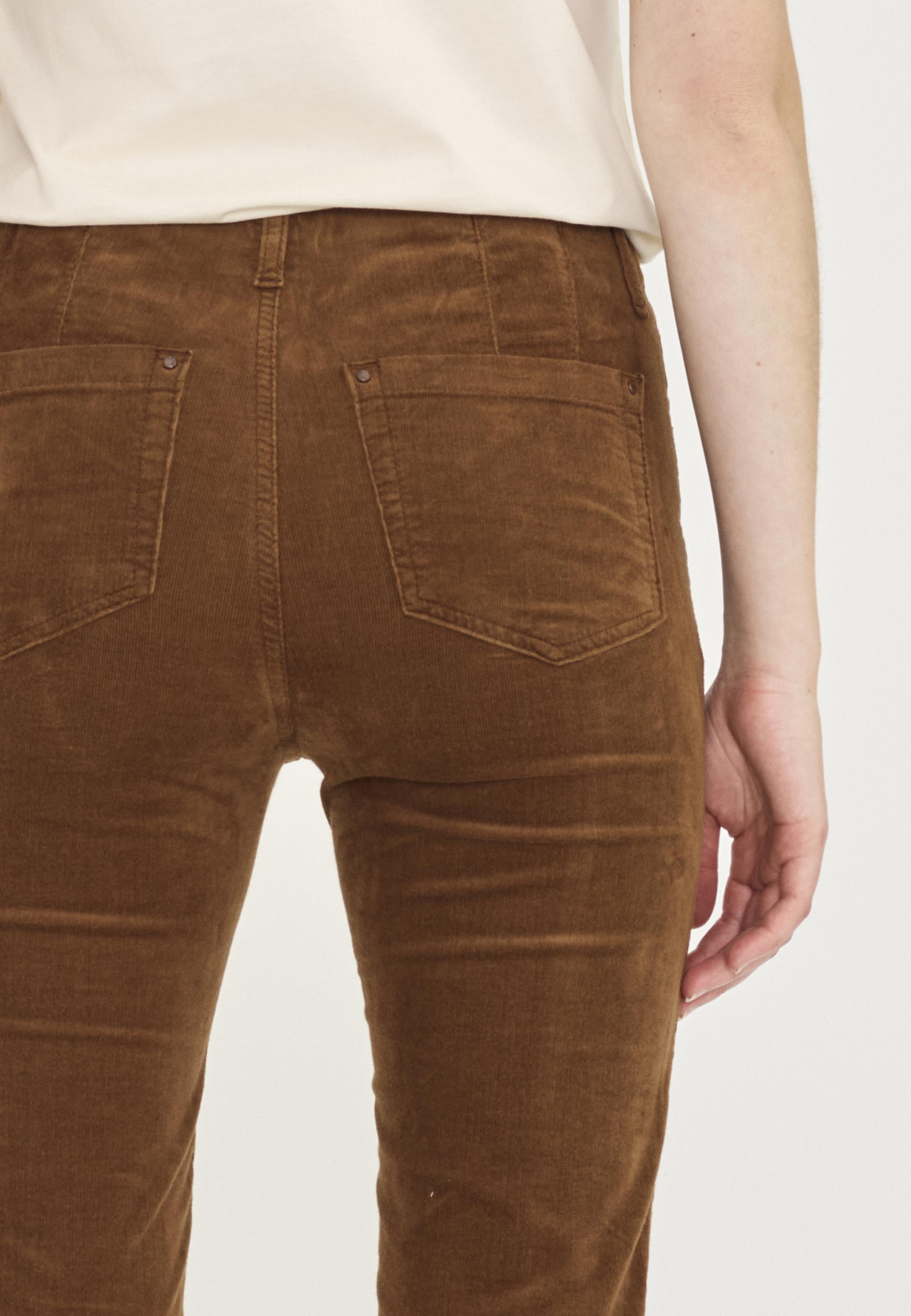 LAURIE Madison Slim Corduroy Crop Slim Bronze