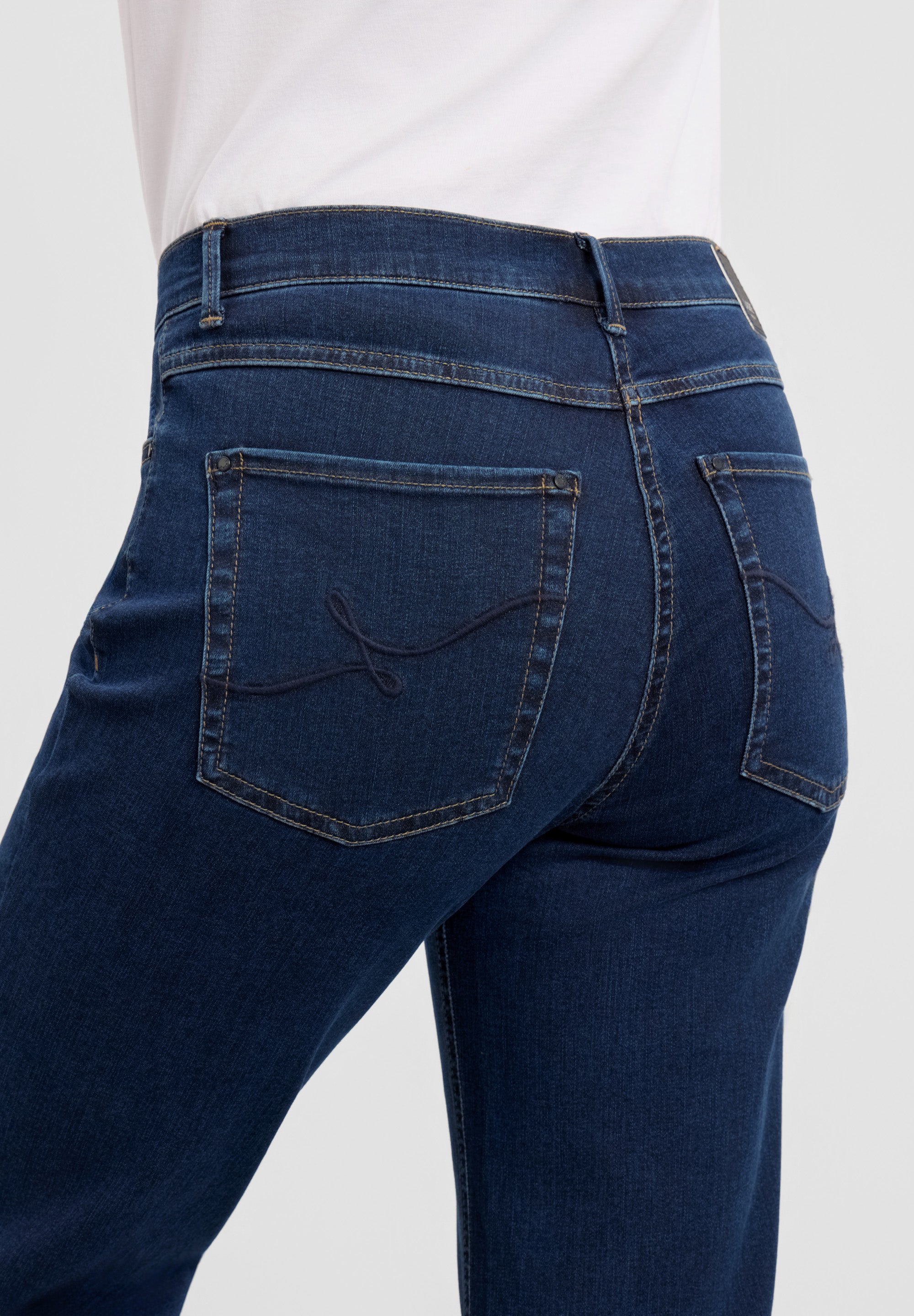 LAURIE Marple Straight - Medium Length Straight Dunkelblauer denim