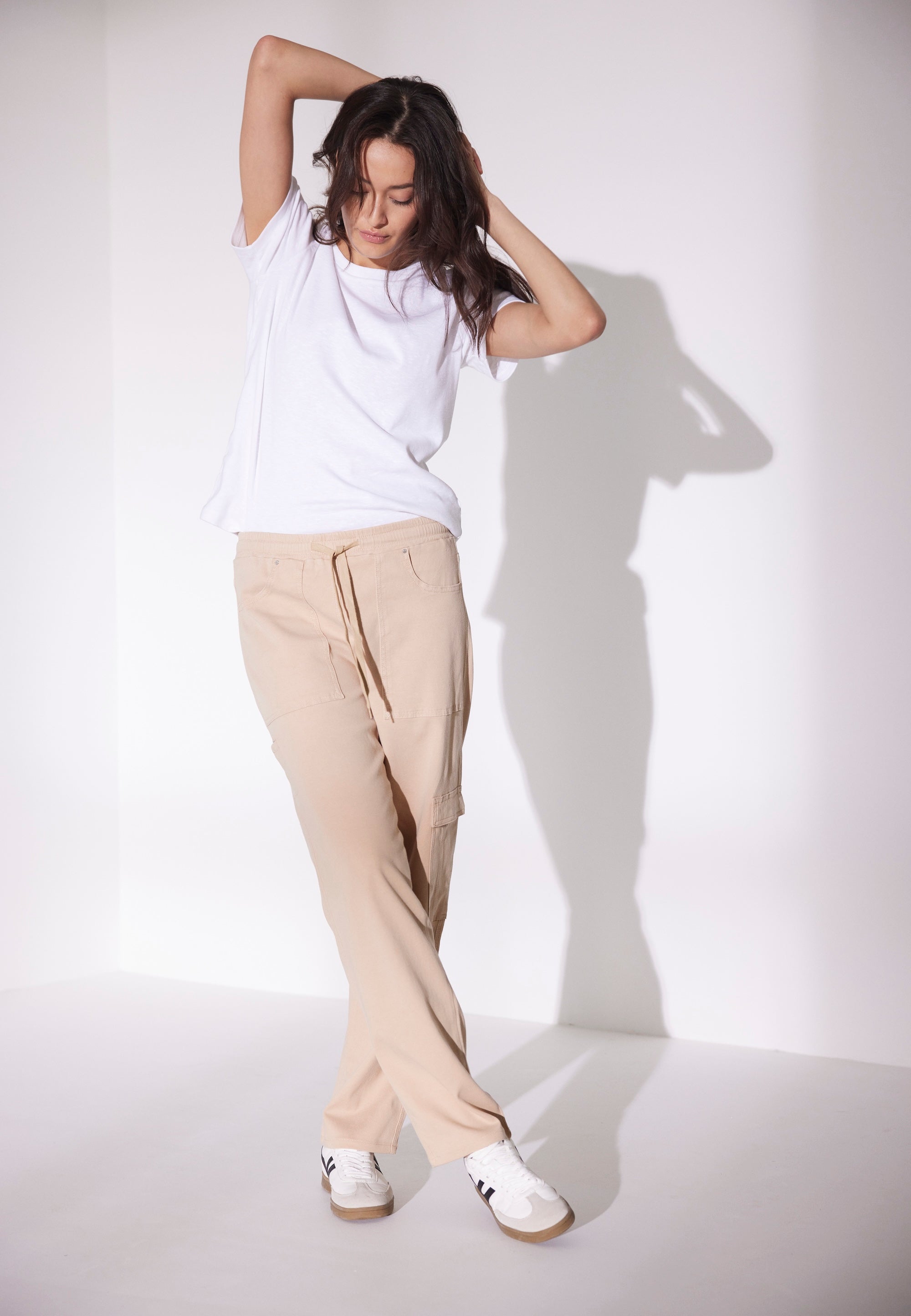 LAURIE  Ofelia Cargo Relaxed - Medium Length Trousers RELAXED 26000 Safari
