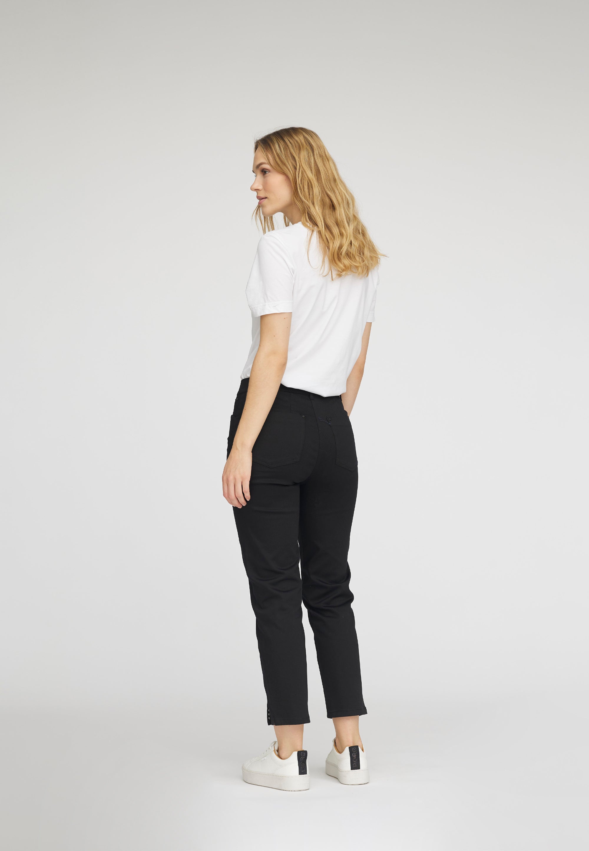 LAURIE Parker Rivet Regular Crop Regular Schwarz