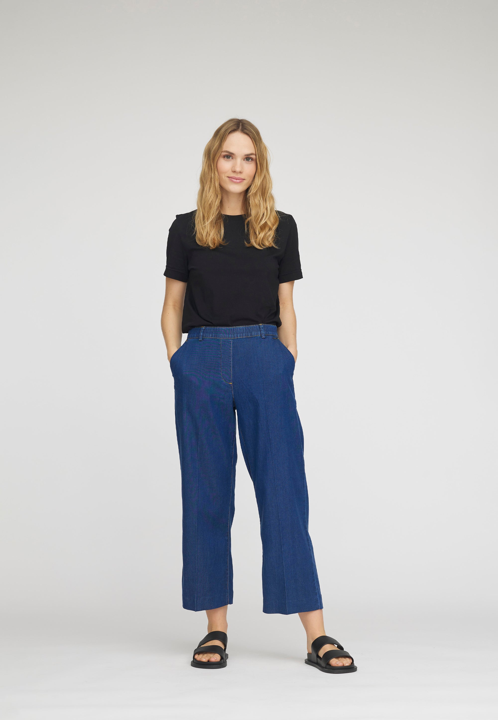 LAURIE Phoebe Loose Cropped Loose Mittelblauer denim