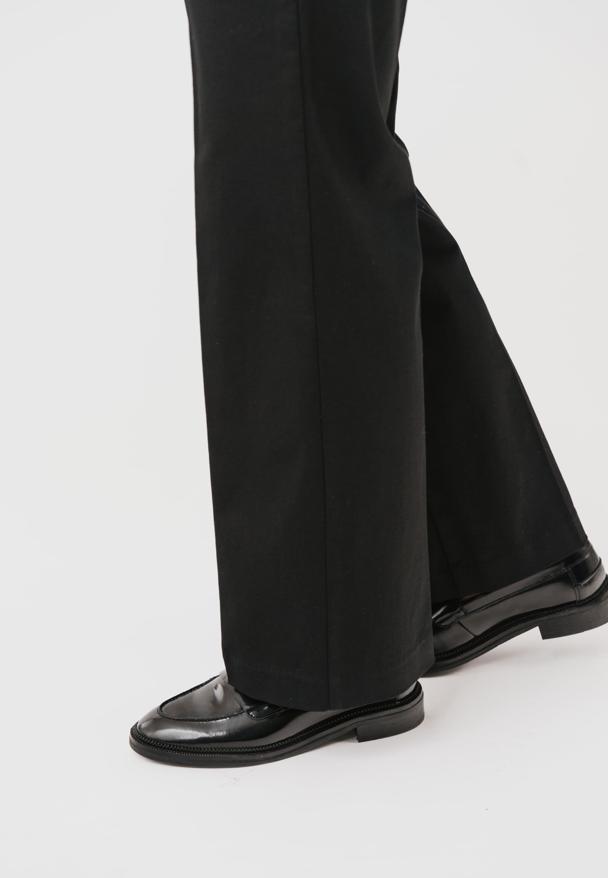 LAURIE Phoebe Loose - Medium Length Loose Schwarz