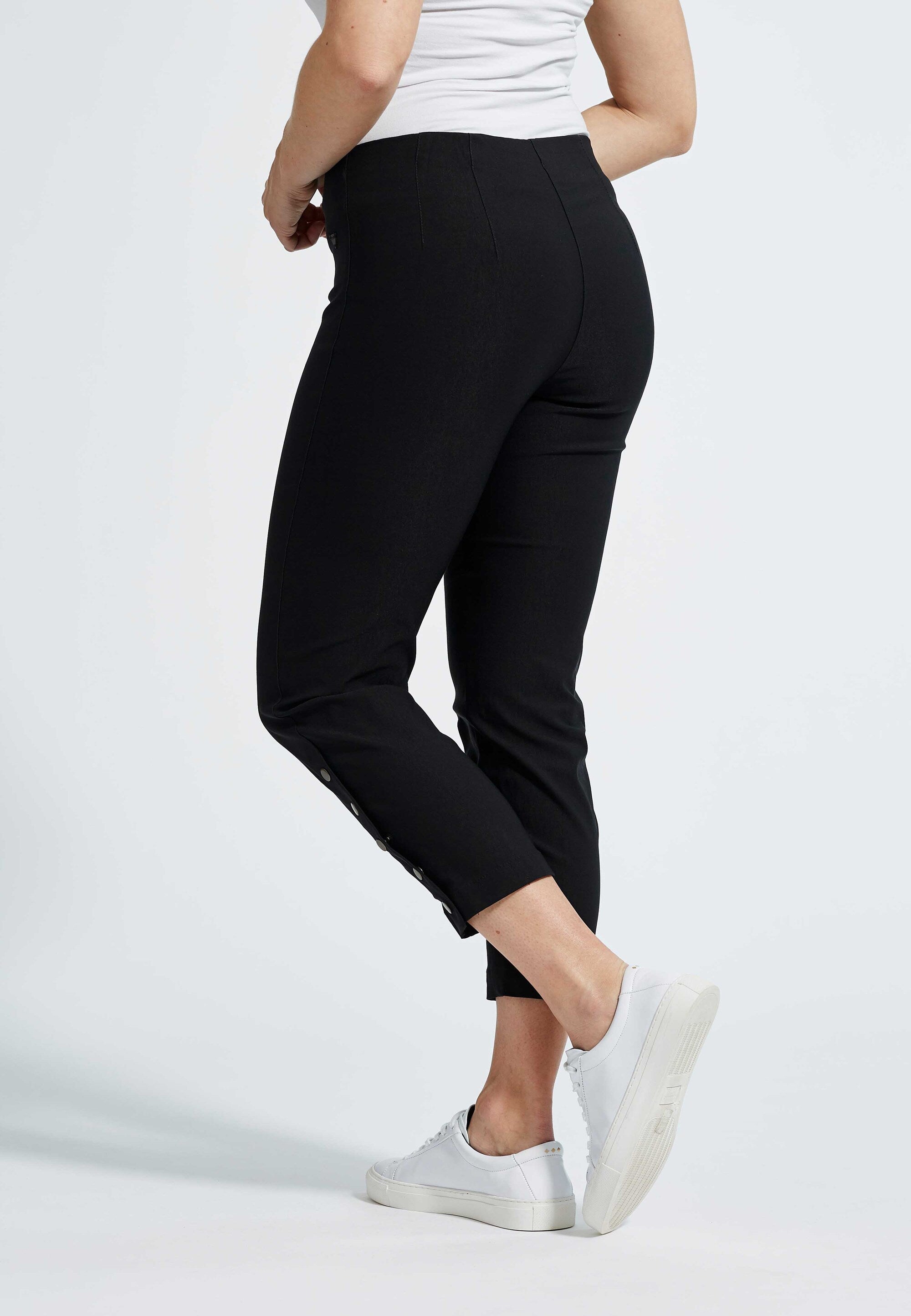 LAURIE Polly Regular Crop Regular Schwarz