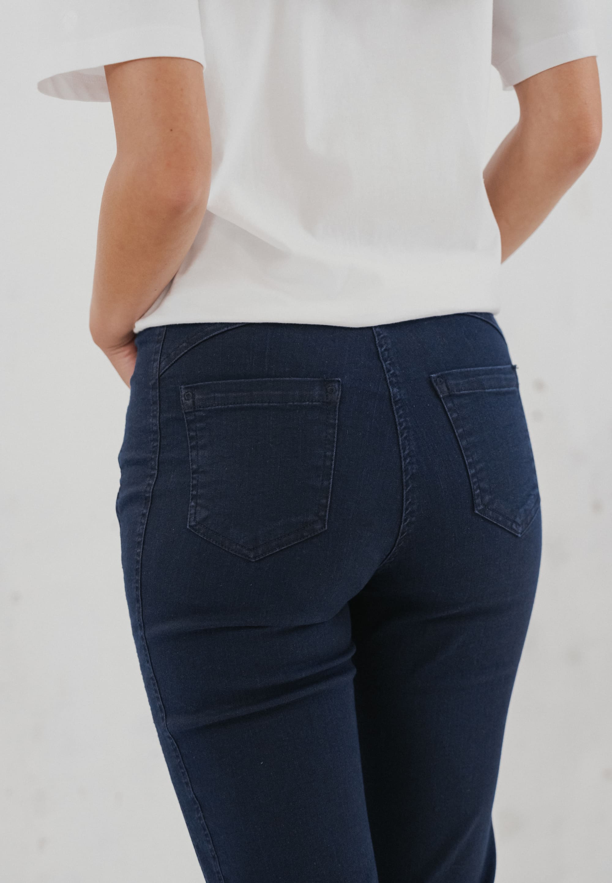 LAURIE Serene 5-pocket Regular - Medium Length Trousers REGULAR Dunkelblauer denim