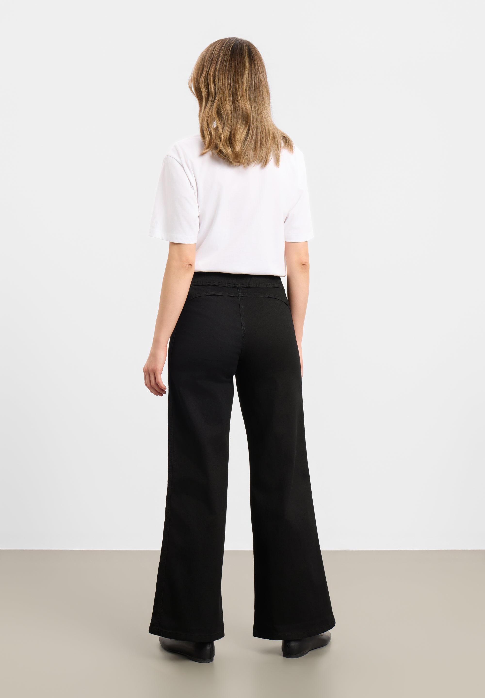 LAURIE Serene Loose - Medium Length Loose Schwarz