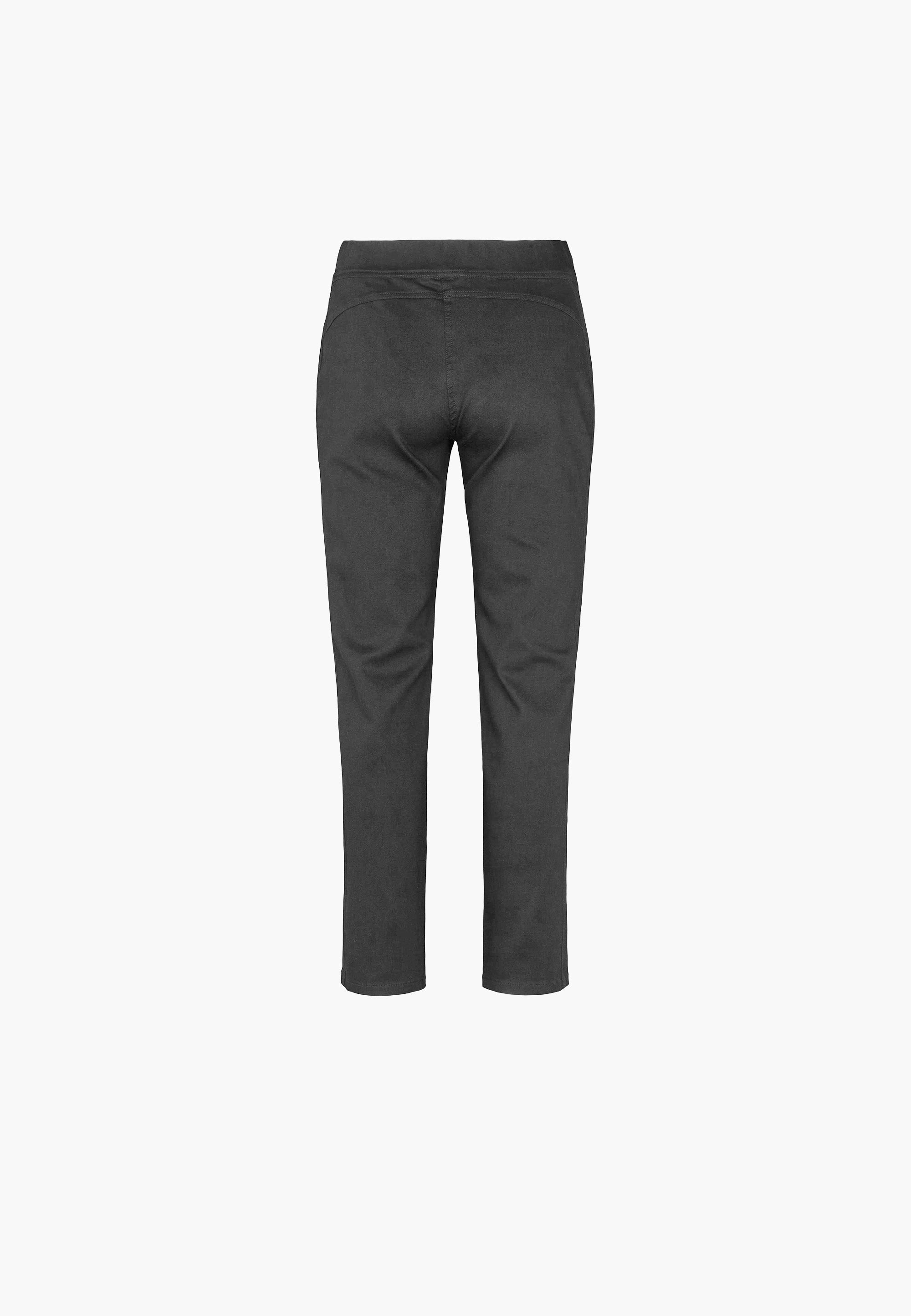 LAURIE Serene Slim - Extra Short Length Slim Schwarz