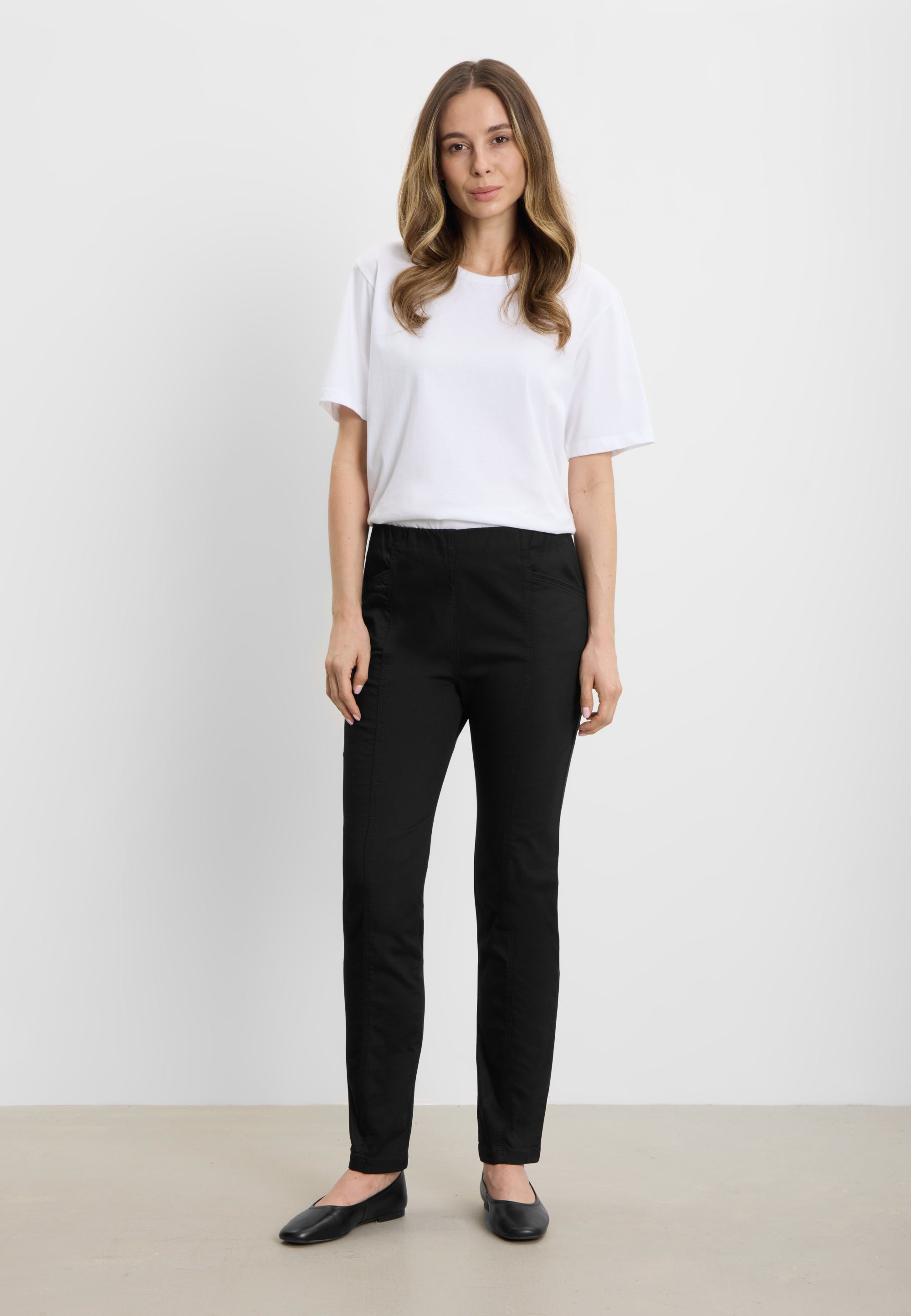 LAURIE Slender Rouge Regular - Short Length Regular Schwarz