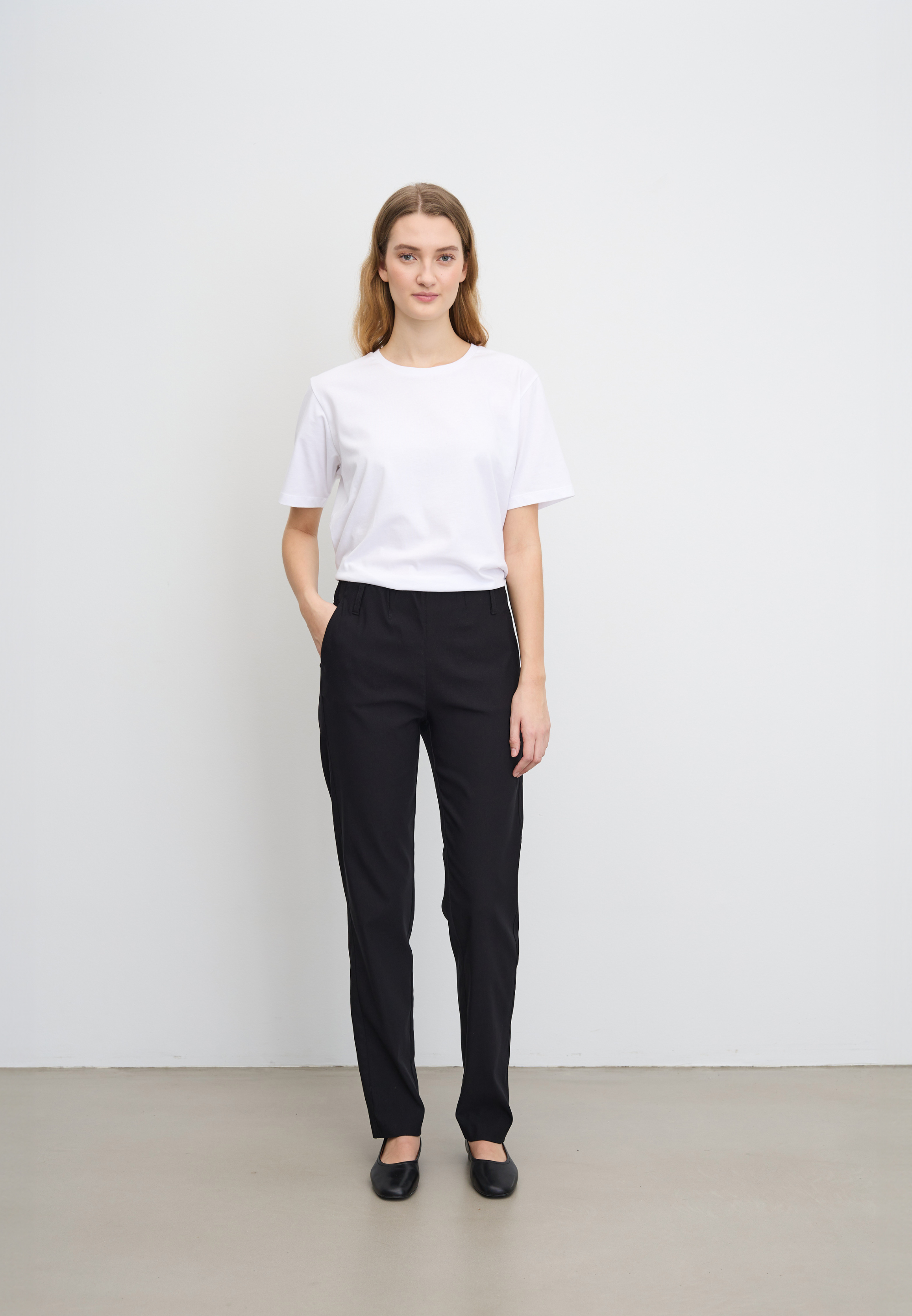 LAURIE Taylor Regular - Medium Length Regular Schwarz