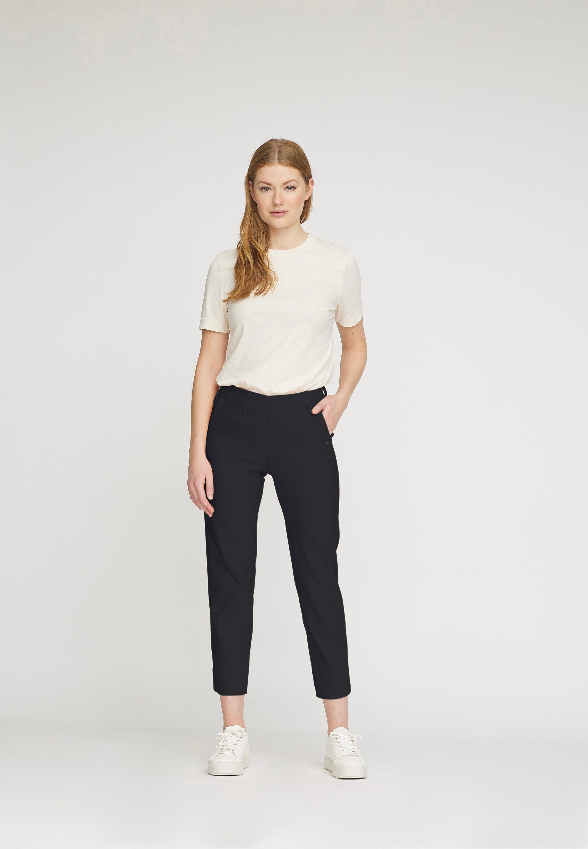 LAURIE Taylor Regular Cropped Regular Schwarz