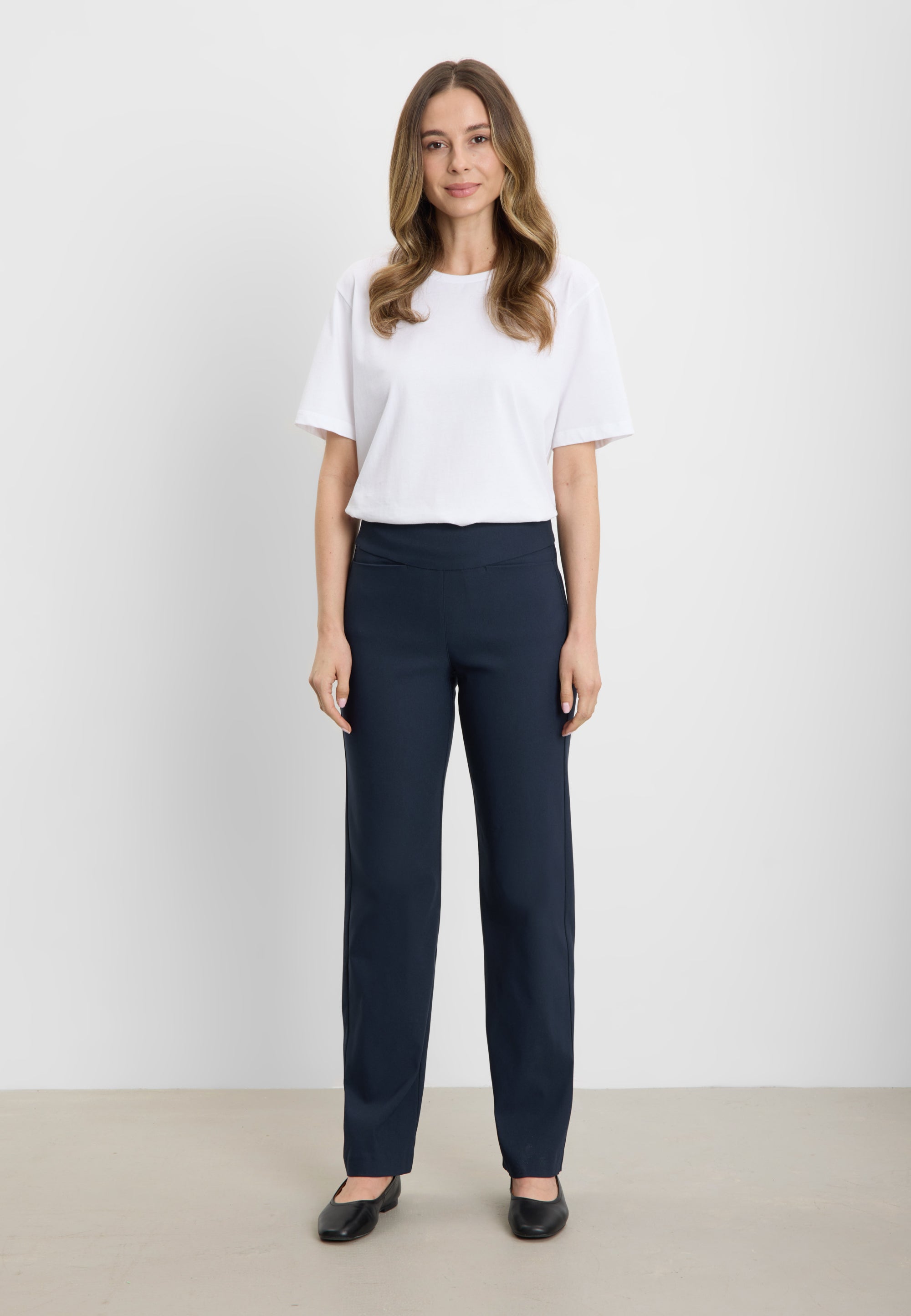 LAURIE Thea Straight - Medium Length Straight Marine