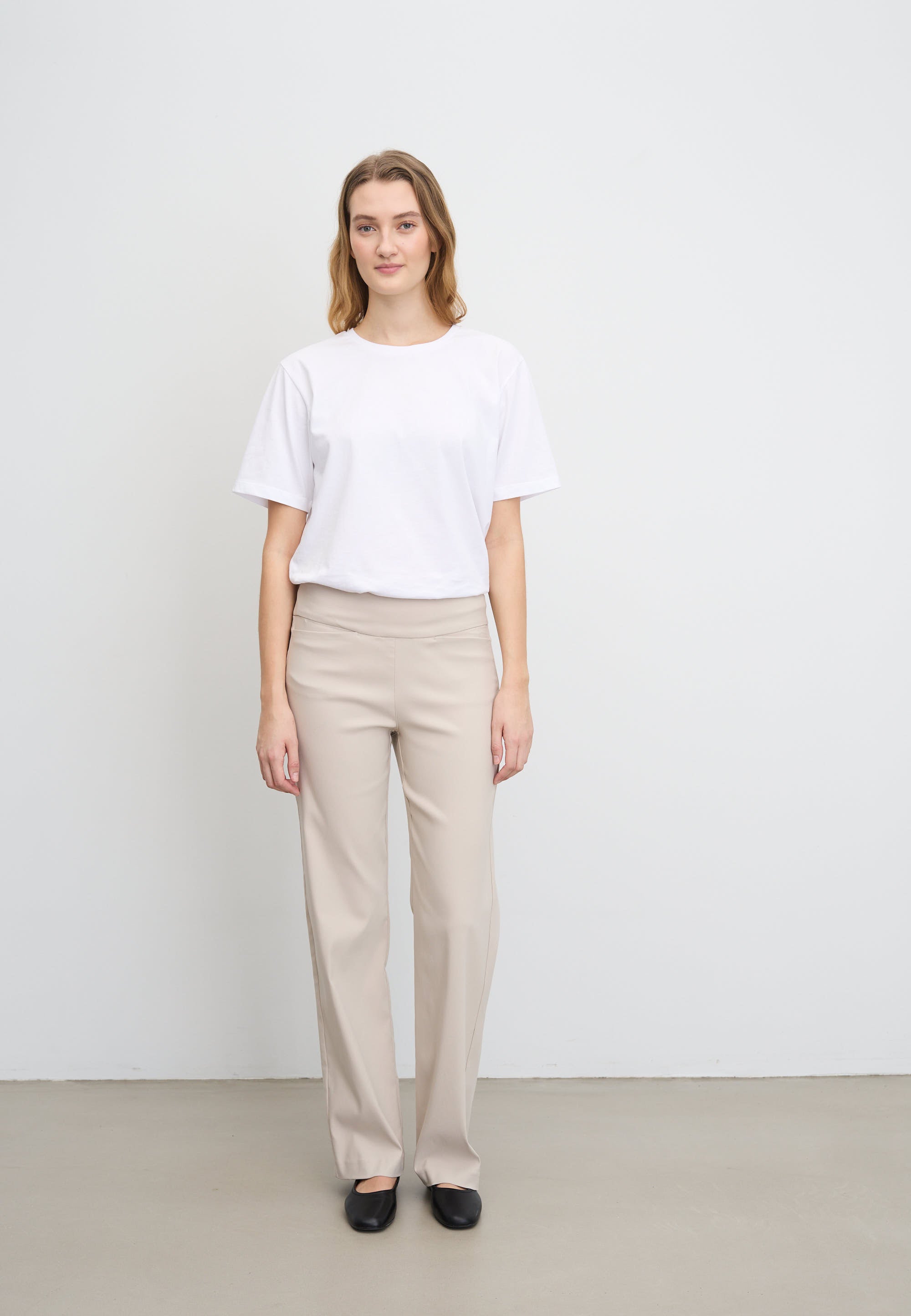 LAURIE  Thea Straight - Medium Length Trousers STRAIGHT Grau sand