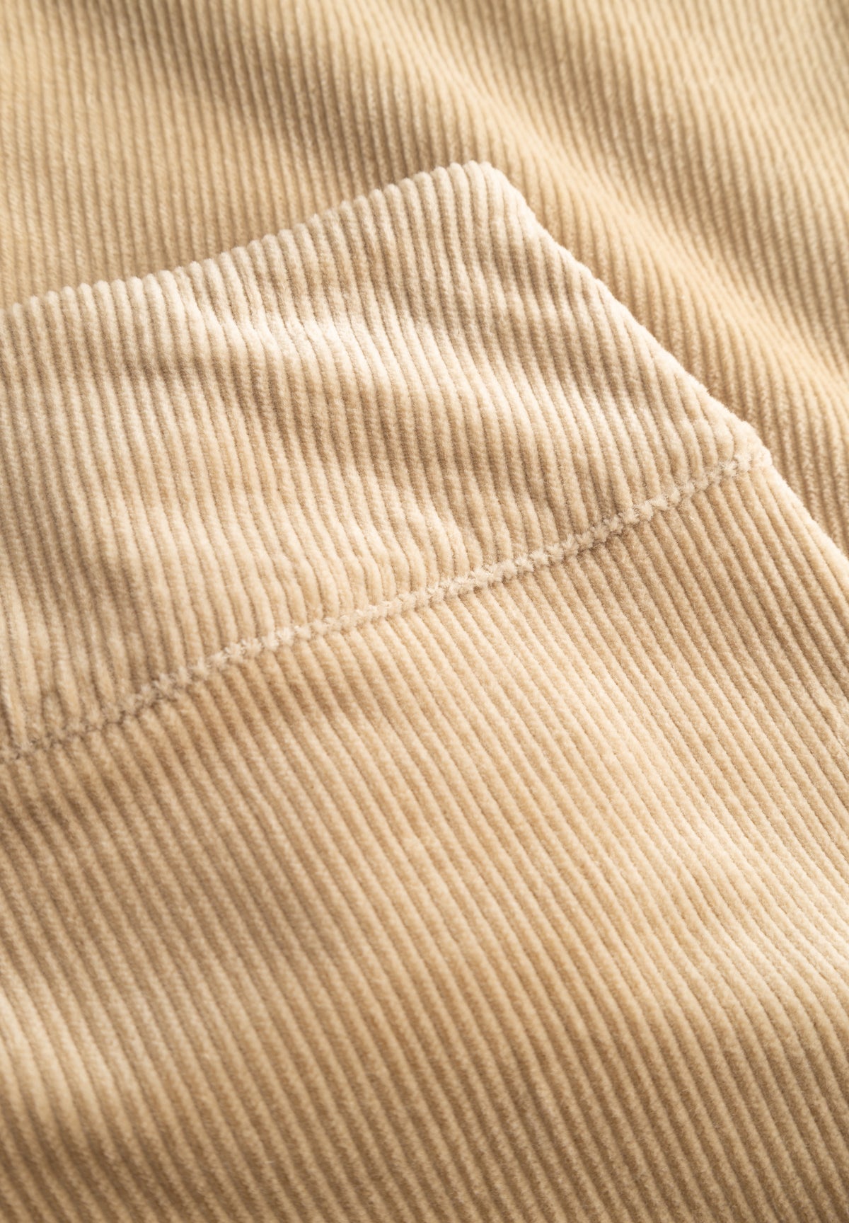 LAURIE Thea Straight Cord - Medium Length Straight 28000 Cafe Latte