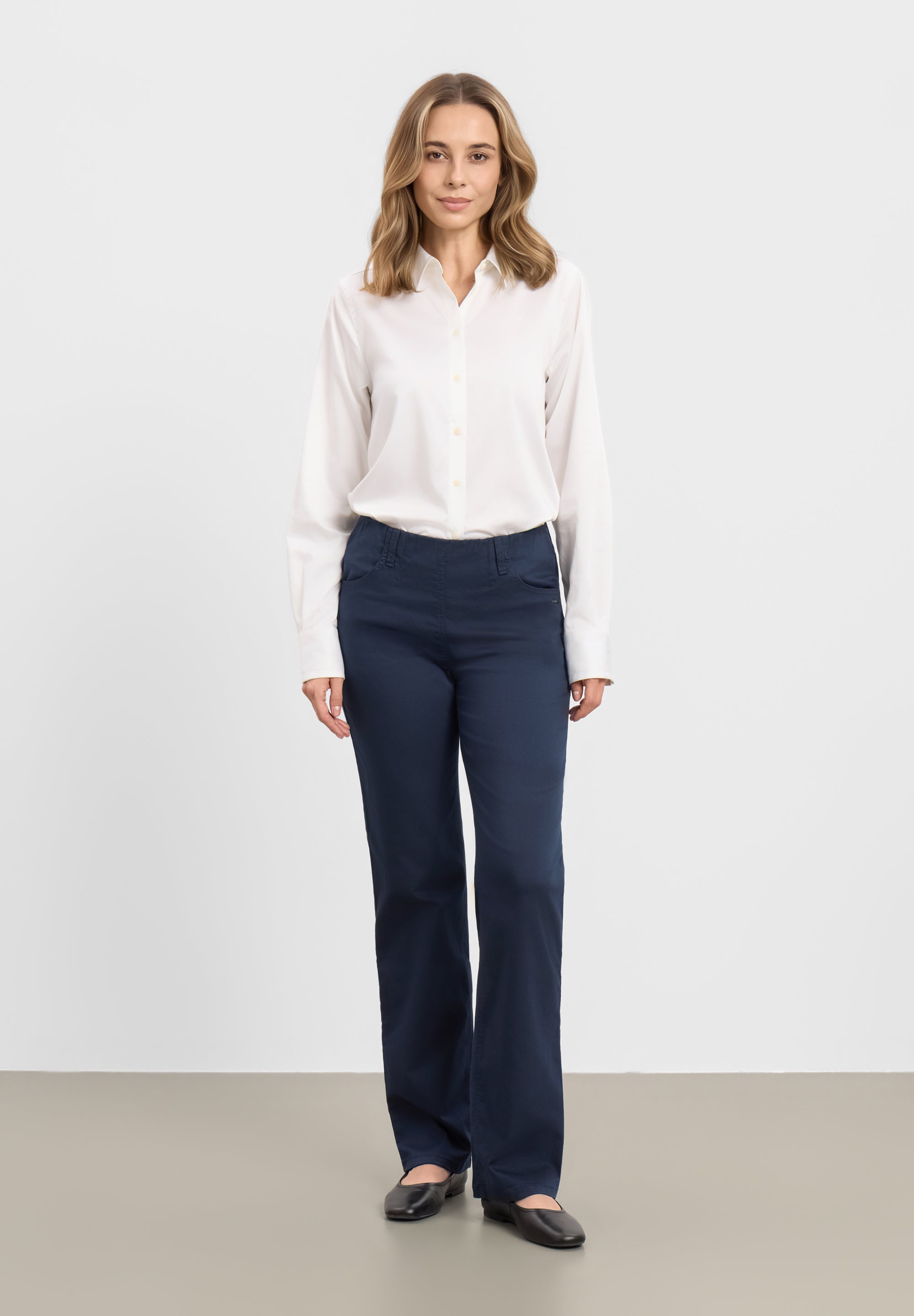LAURIE Tracy Straight - Medium Length Straight Marine