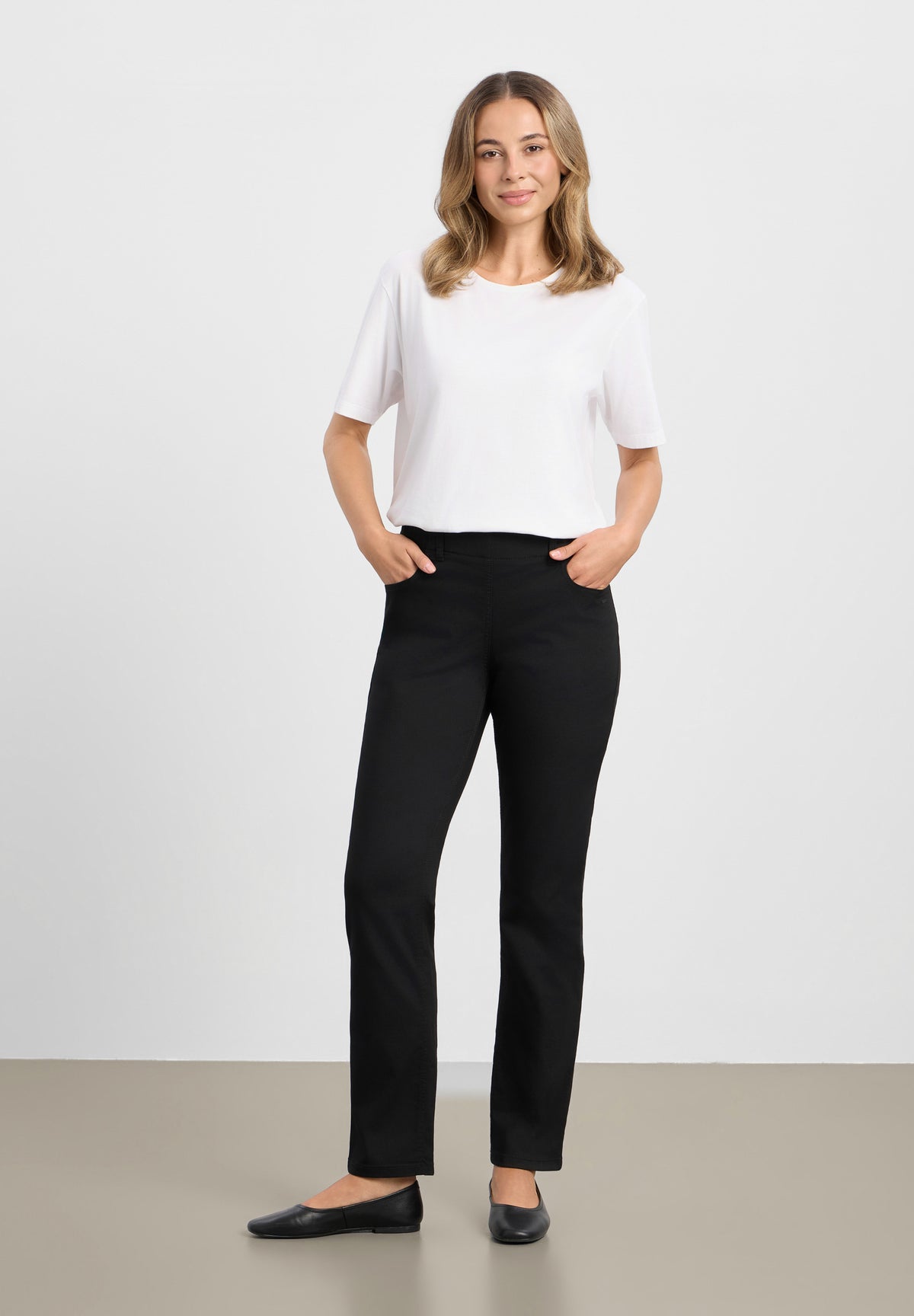 LAURIE Violet Relaxed - Medium Length Relaxed Schwarz