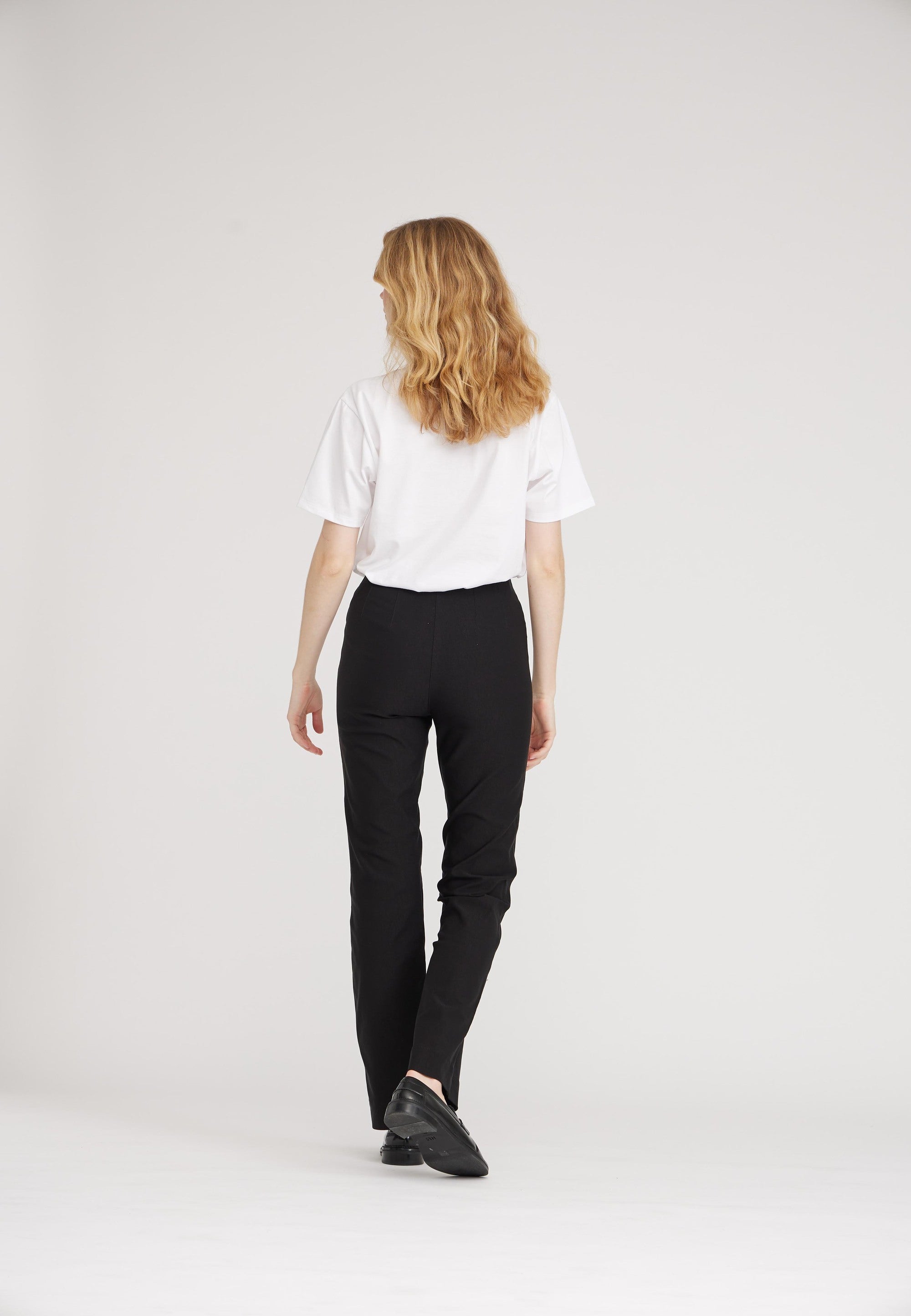 LAURIE  Bella Straight - Medium Length Trousers STRAIGHT Schwarz