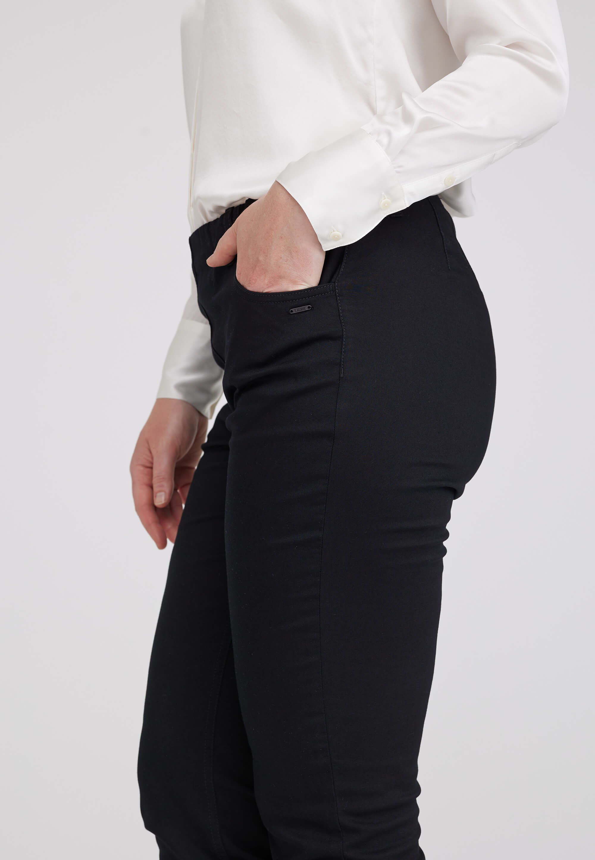 LAURIE Kelly Regular - Long Length Trousers REGULAR Schwarz