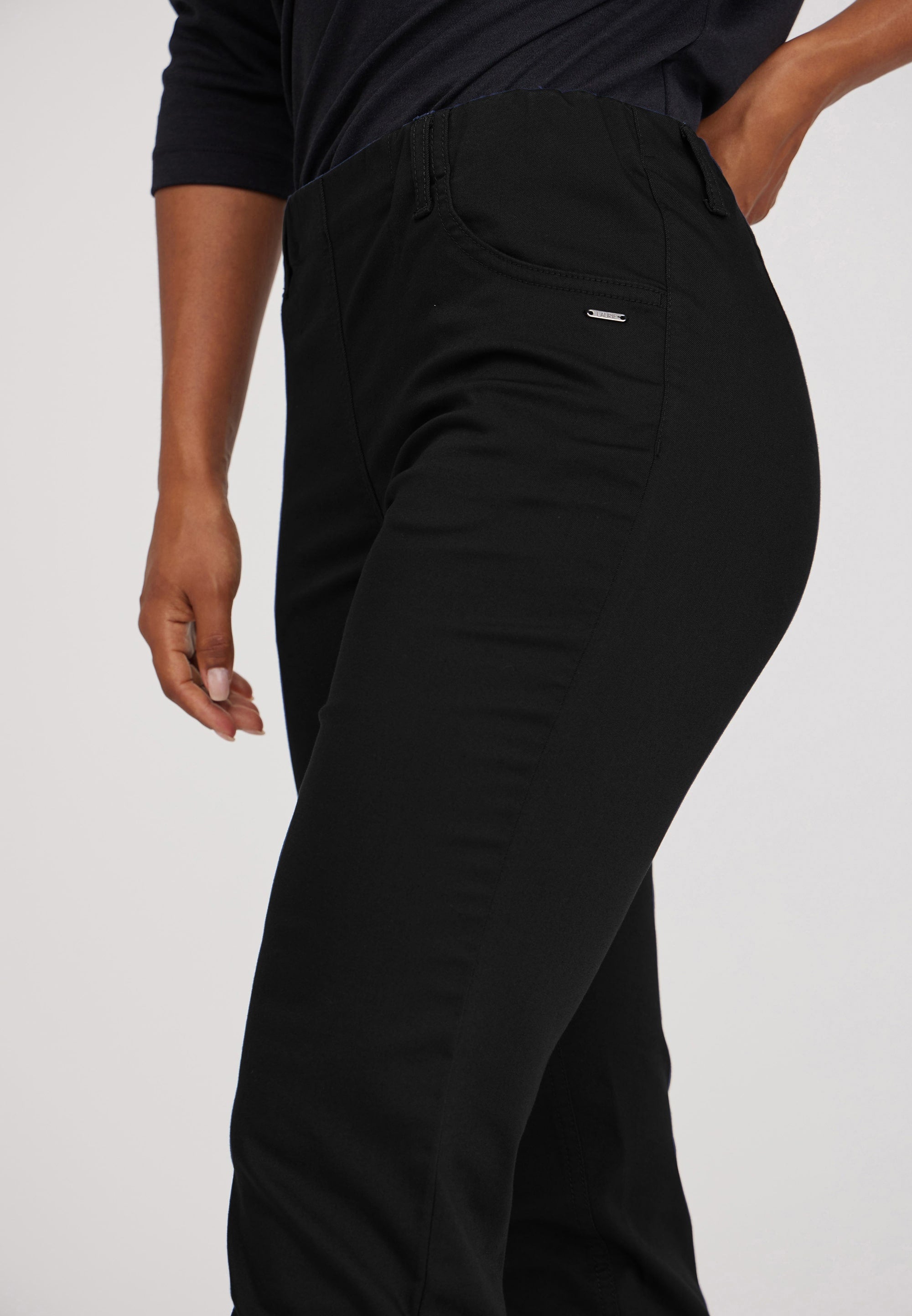 LAURIE Kelly Regular - Short Length Trousers REGULAR Schwarz